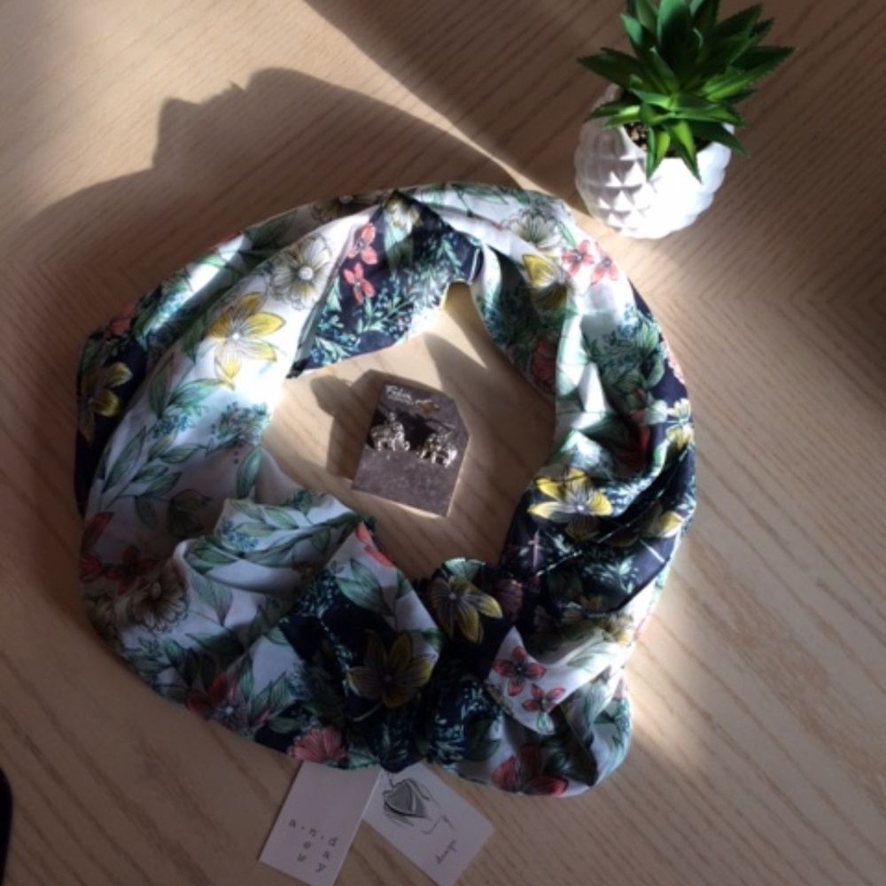 NWT A New Day Floral Scarf / Wrap